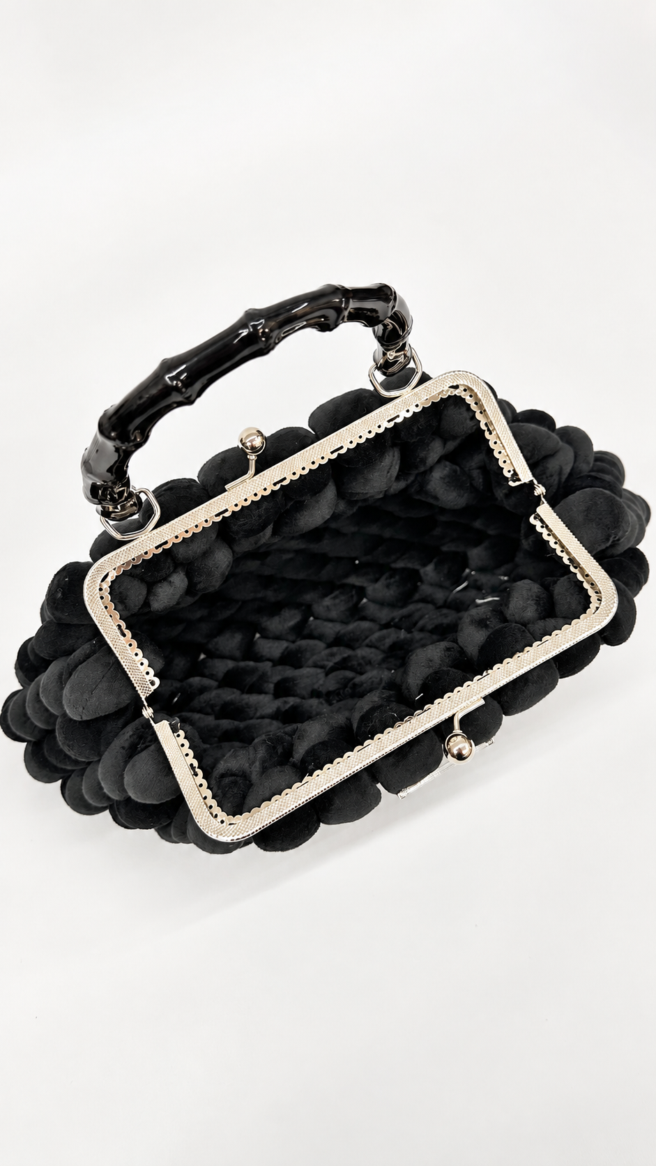 BORSETTA NERA CON CHIUSURA CLIC CLAC
