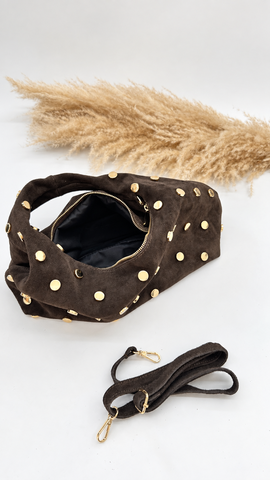 BORSA SCAMOSCIATA CON BORCHIE MARRONE