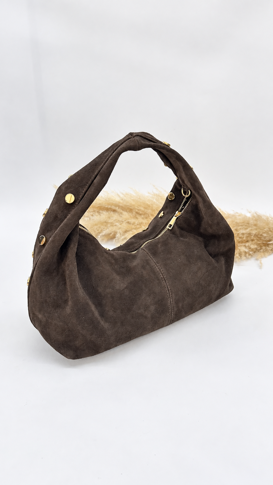 BORSA SCAMOSCIATA CON BORCHIE MARRONE