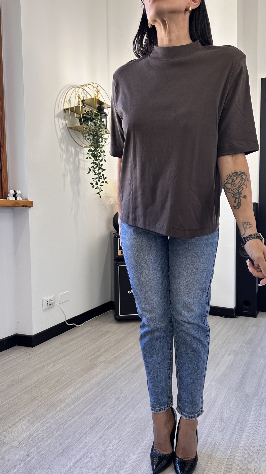 T-SHIRT TAGLIO UOMO MARRONE