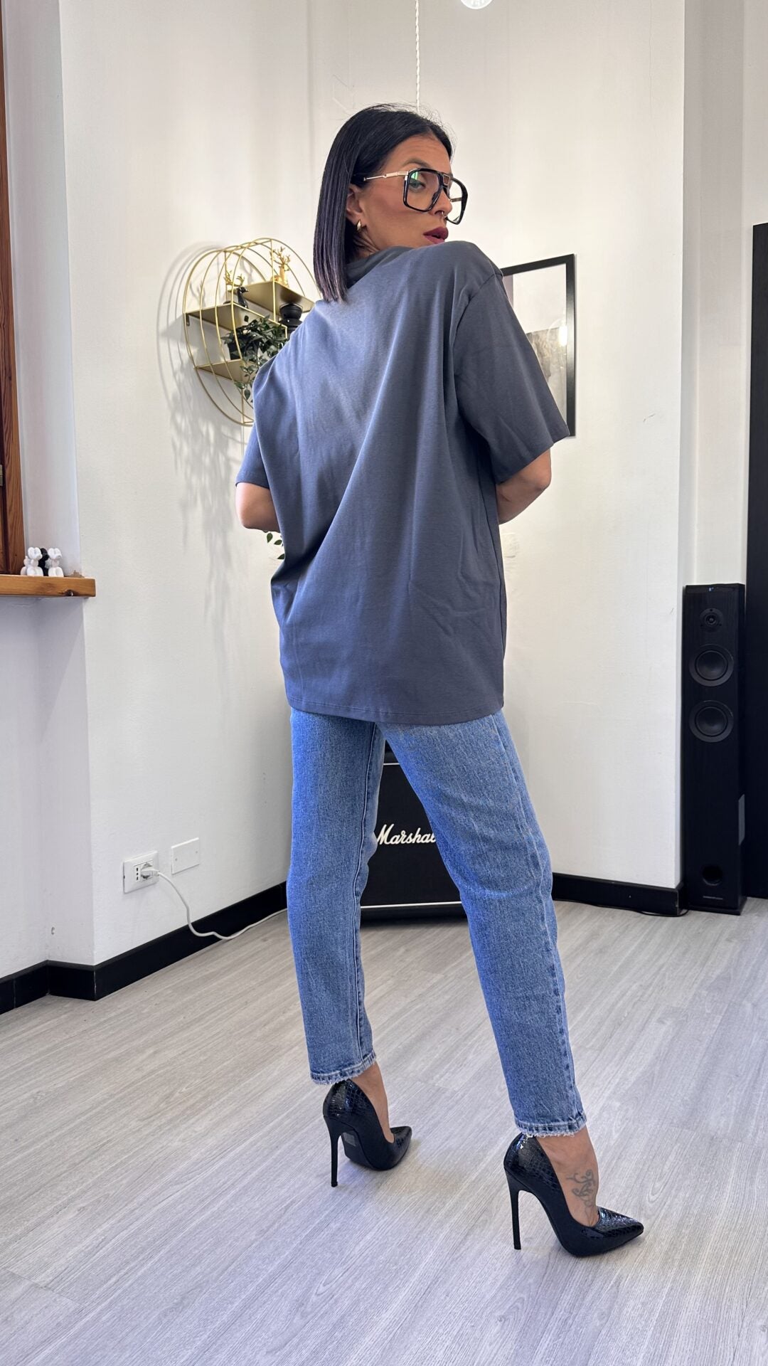 T-SHIRT GRIGIA SCURA OVERSIZE