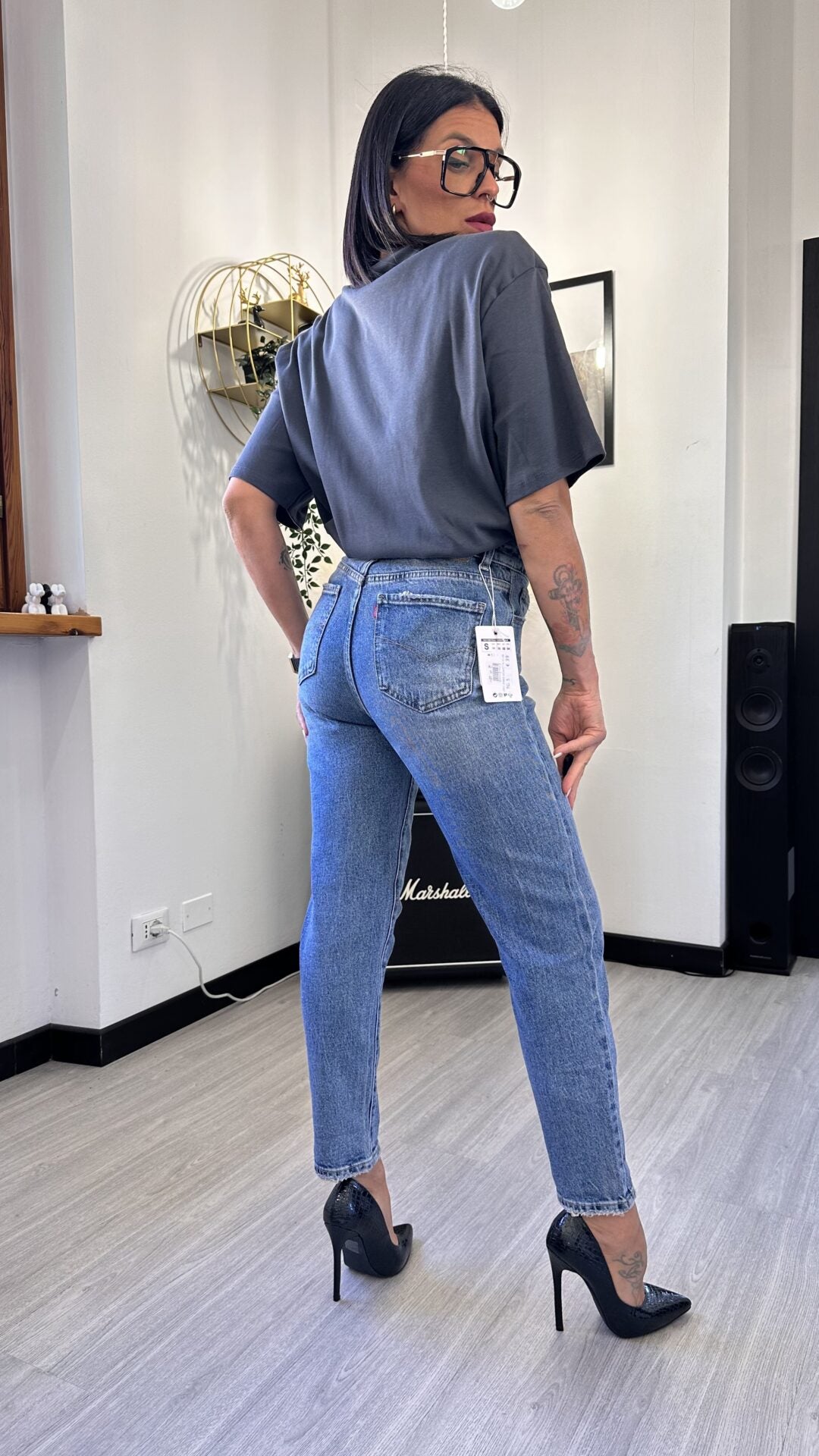 T-SHIRT GRIGIA SCURA OVERSIZE