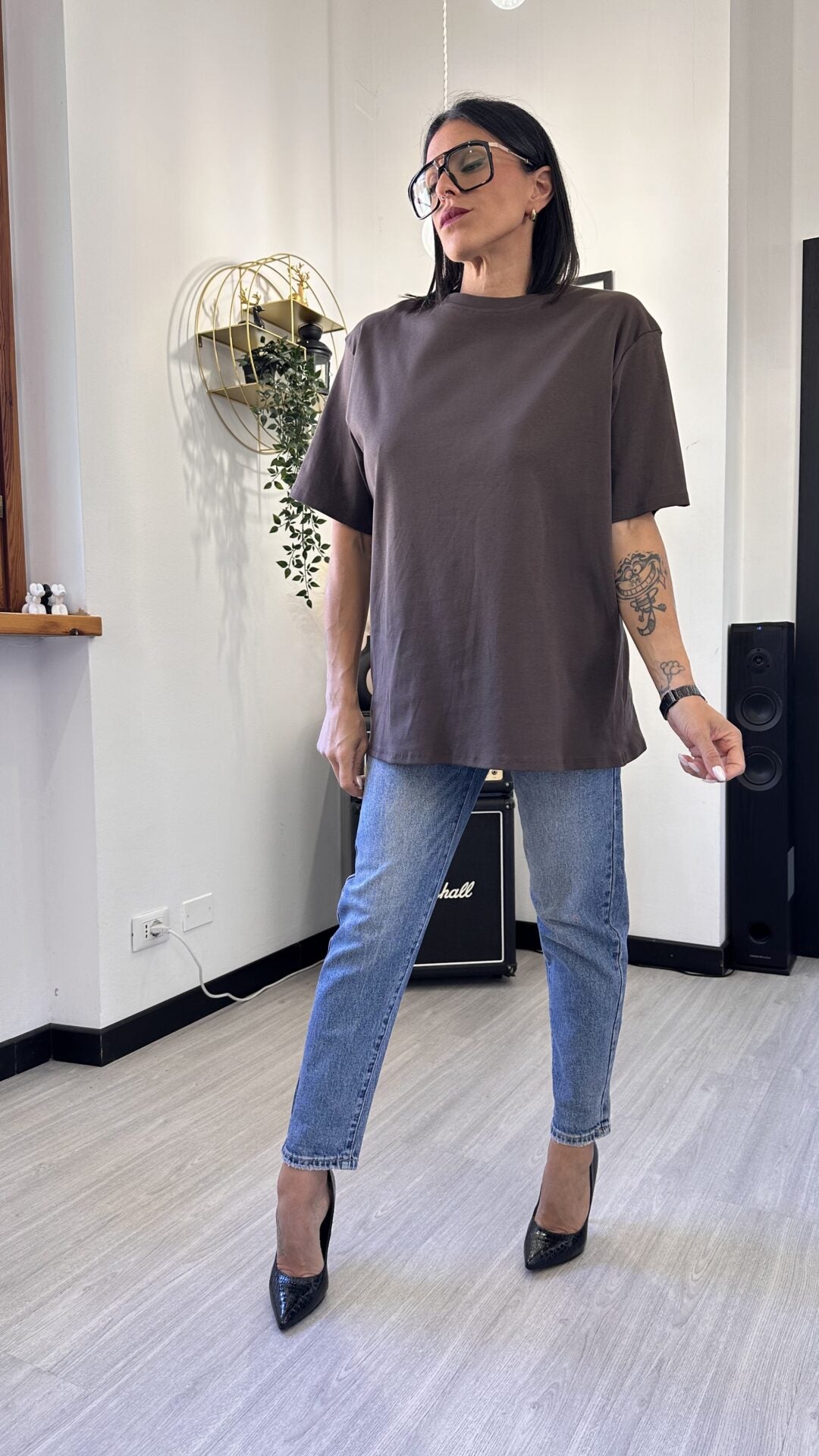 T-SHIRT MARRONE OVERSIZE