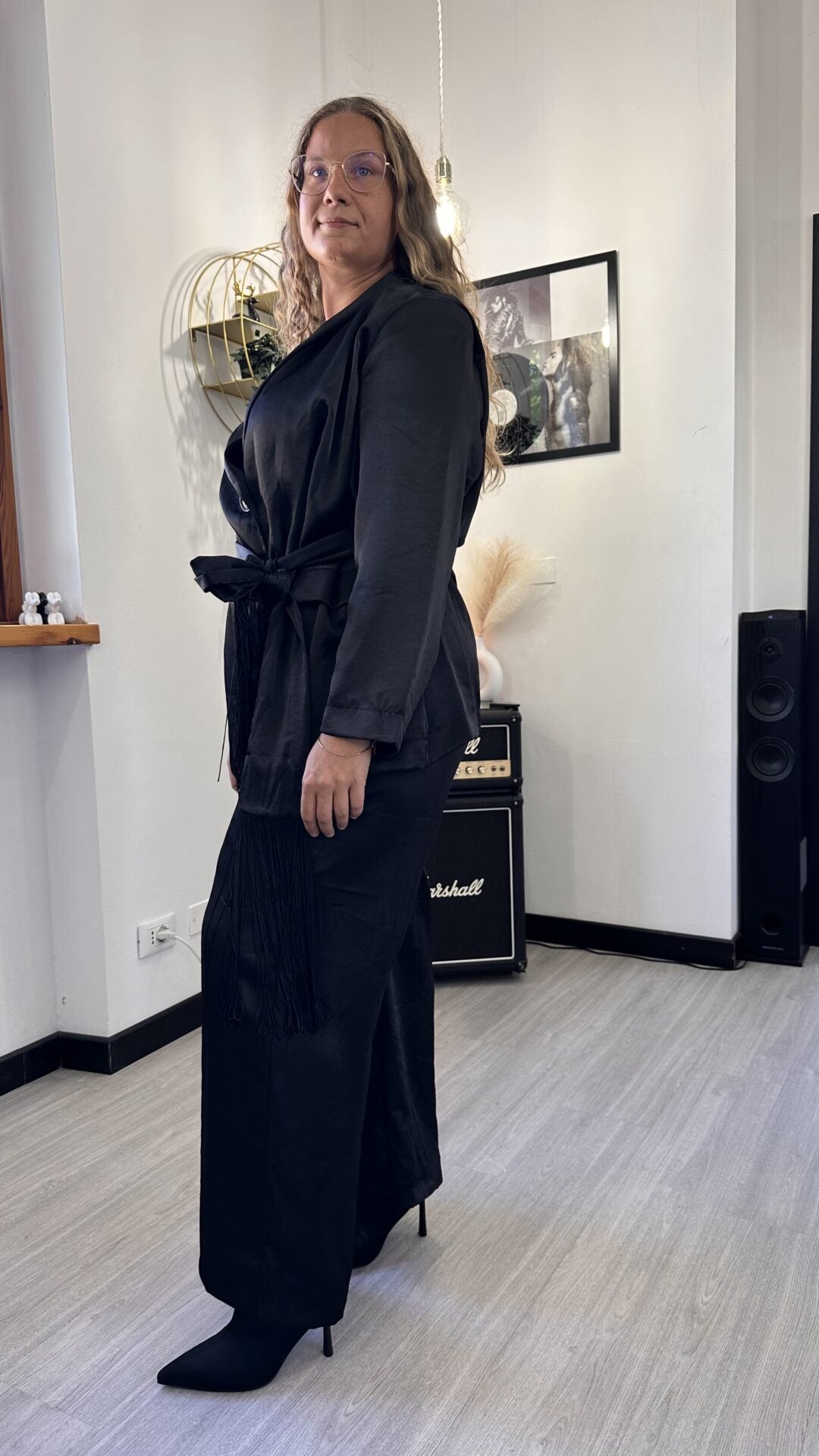 COORDINATO SATIN CON FRANGE NERO