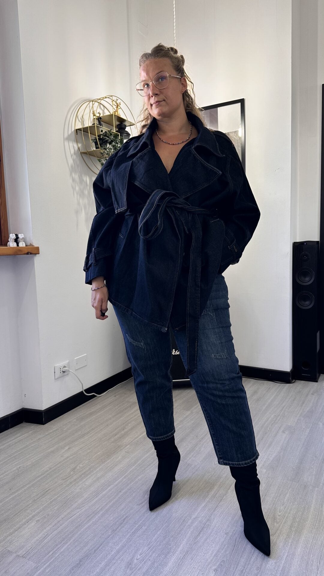GIACCA IN JEANS SCURO CON CINTURA