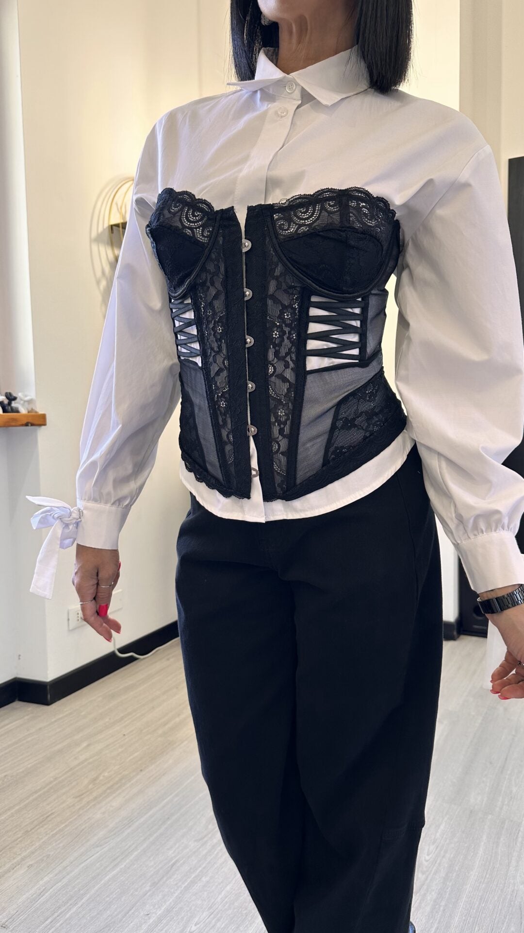 CORSETTO IN PIZZO NERO (M/L)