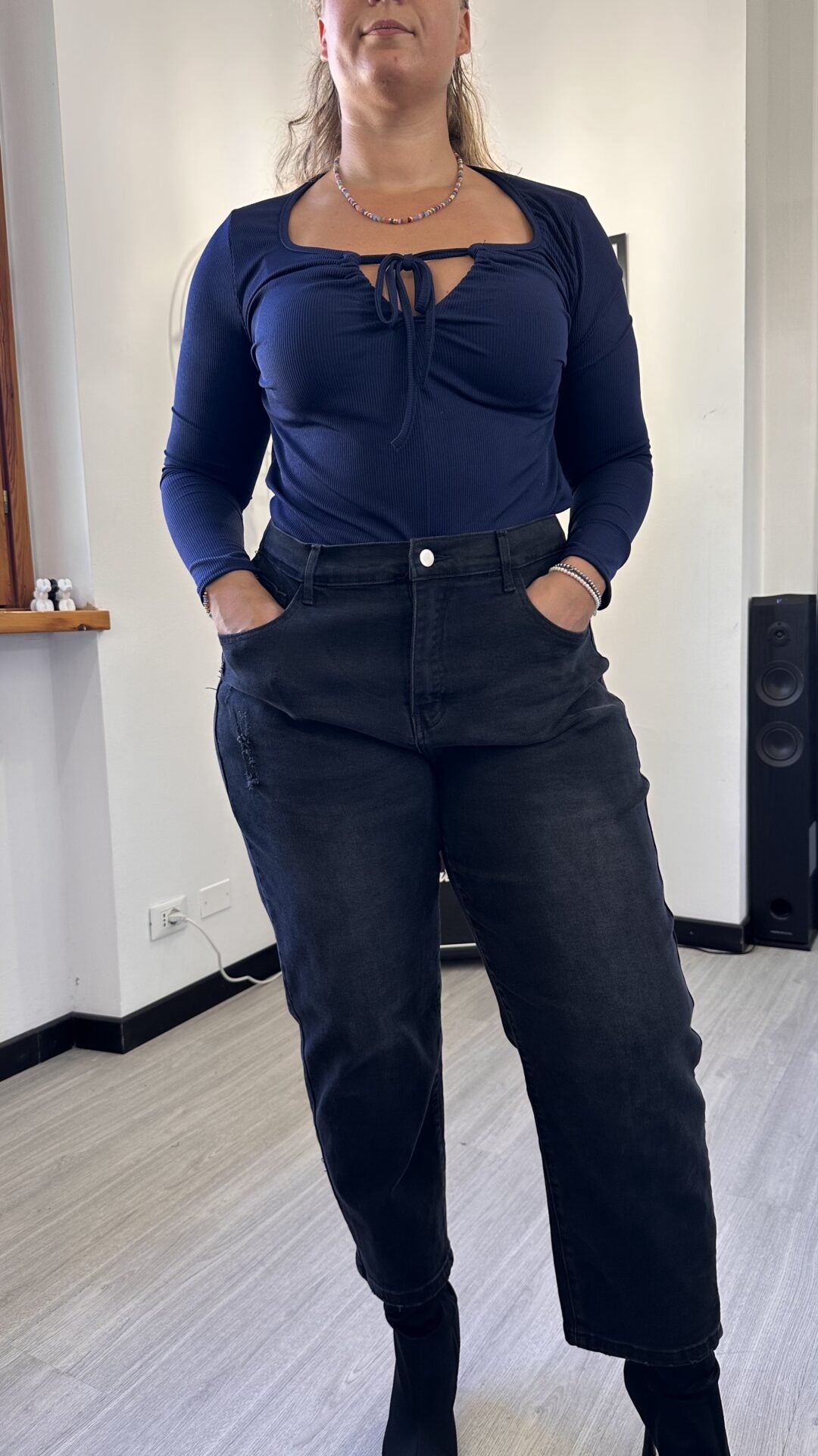 MAGLIETTA CON FIOCCO BLU