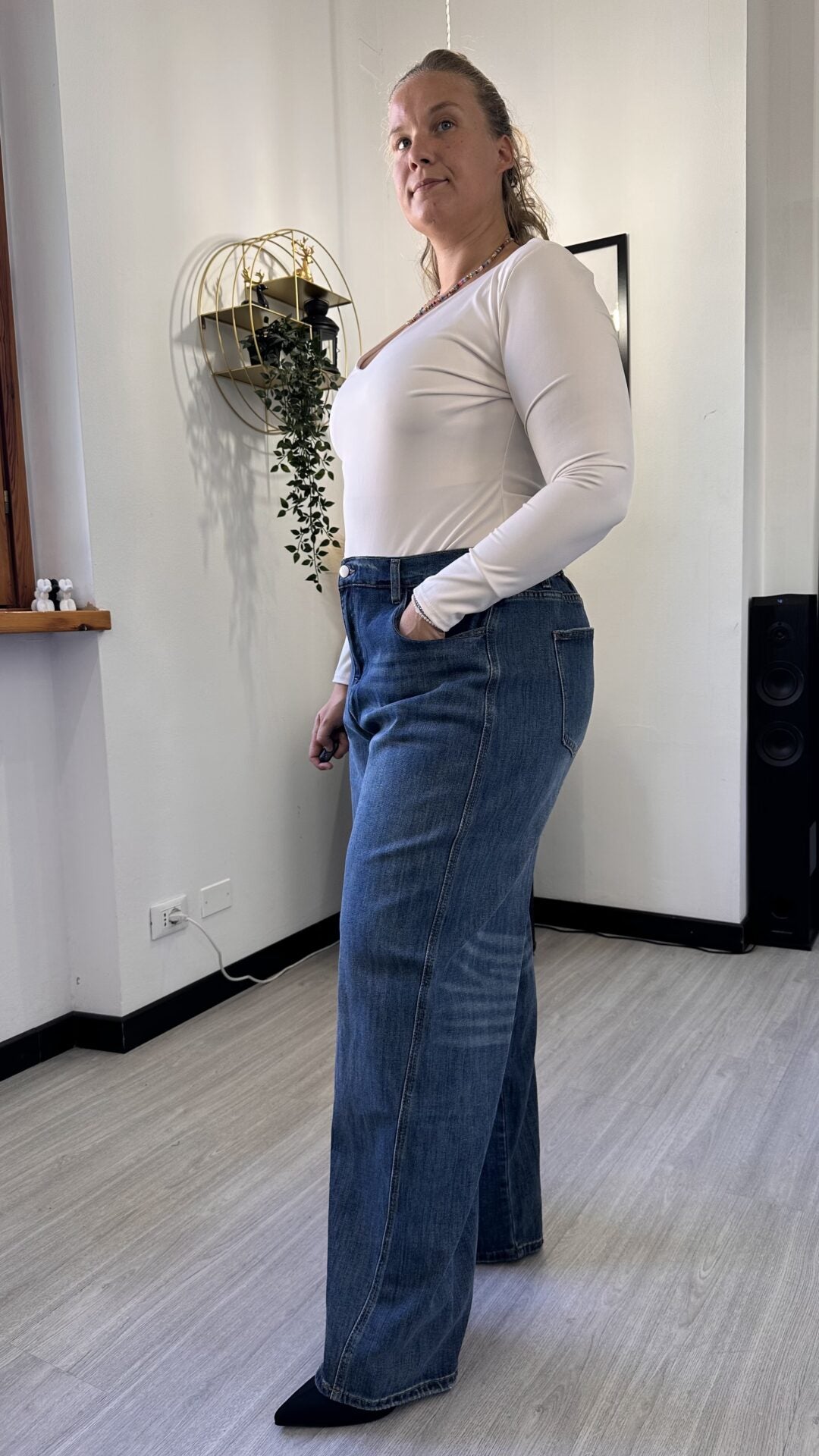 BODY CLASSICO SCOLLO A V BIANCO