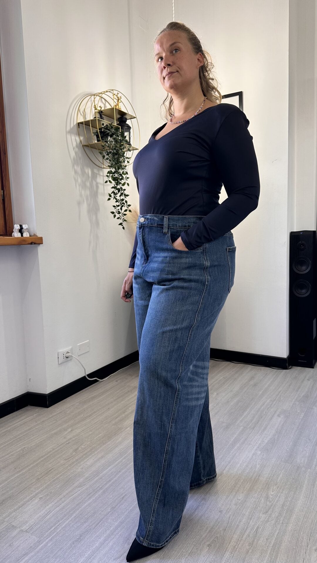 BODY CLASSICO SCOLLO A V BLU