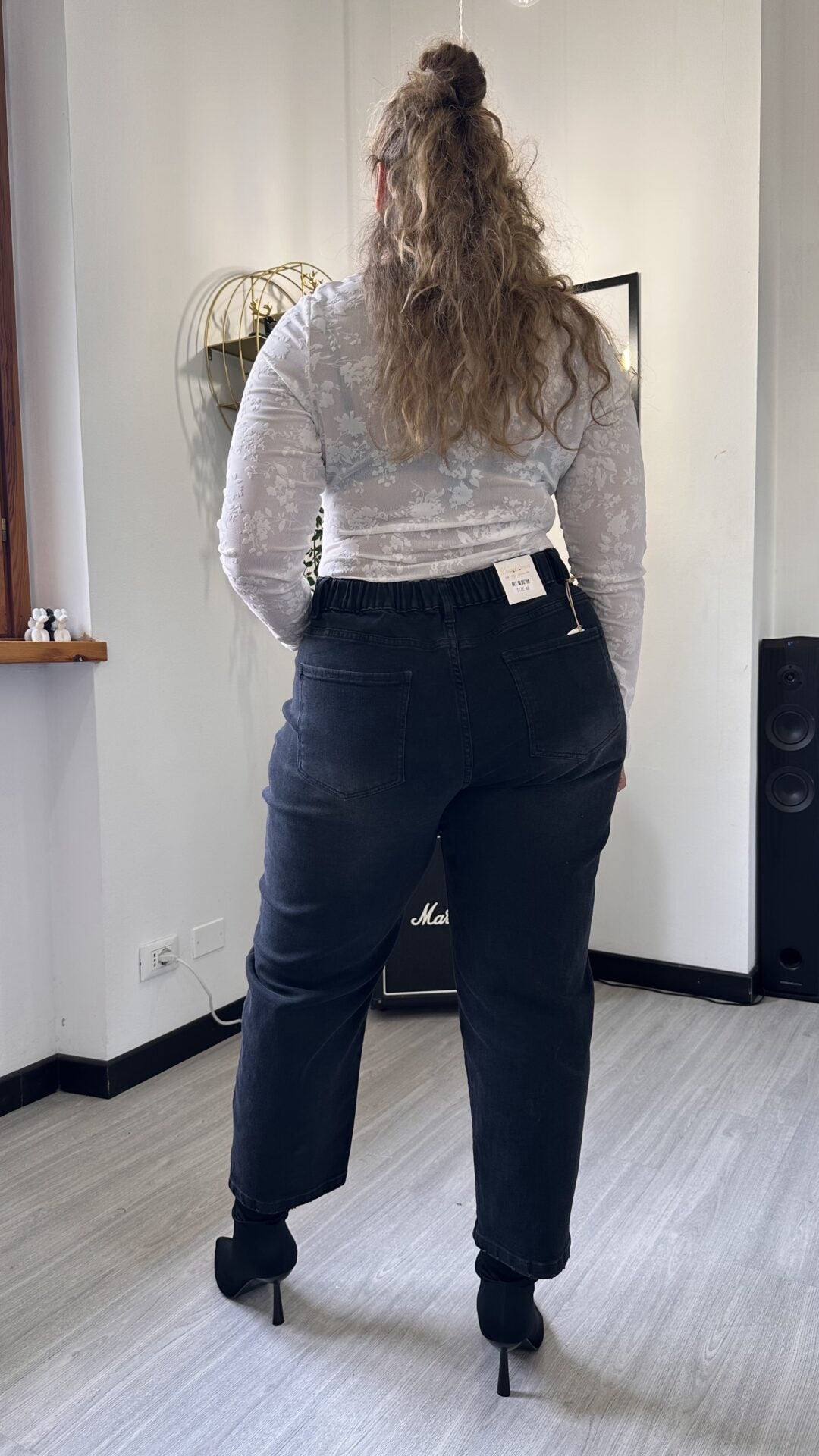 BODY SCOLLO A BARCHETTA TRAFORATO BIANCO
