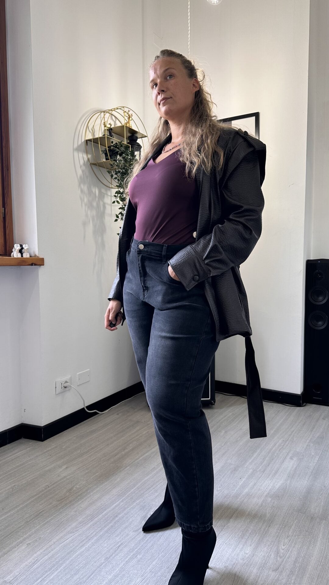 GIACCA IN ECOPELLE CON CINTURA MARRONE CURVY