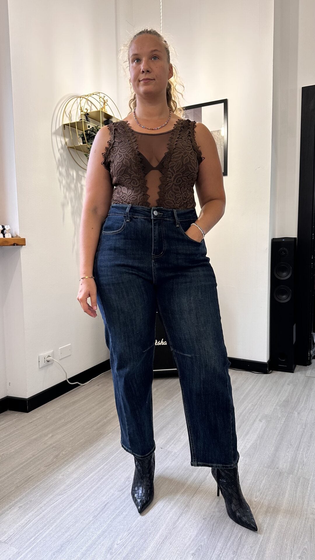 BODY CON PIZZO E TRASPARENZE MARRONE