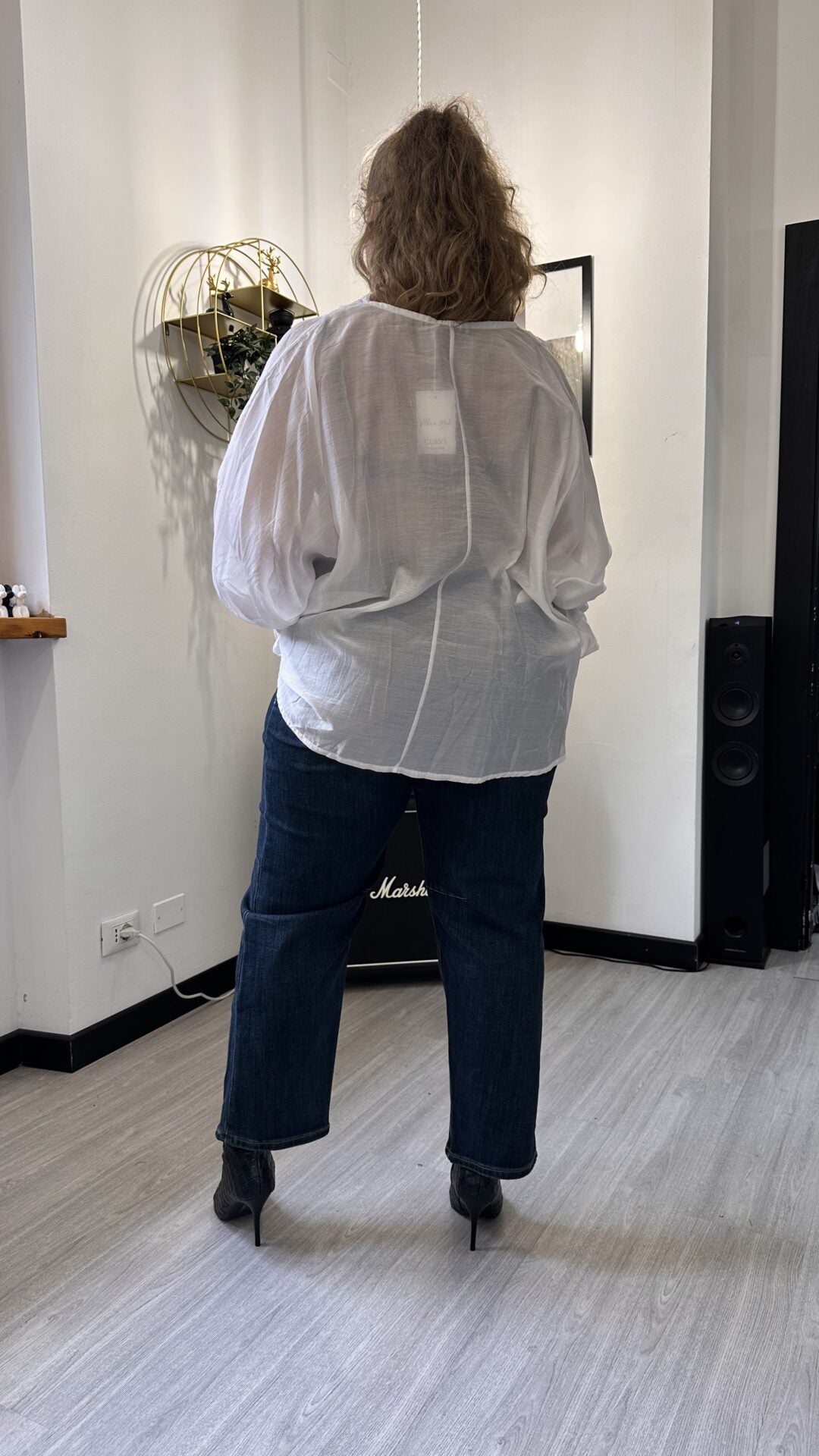 CAMICIA VELATA CON PIZZO E LACCETTI BIANCA