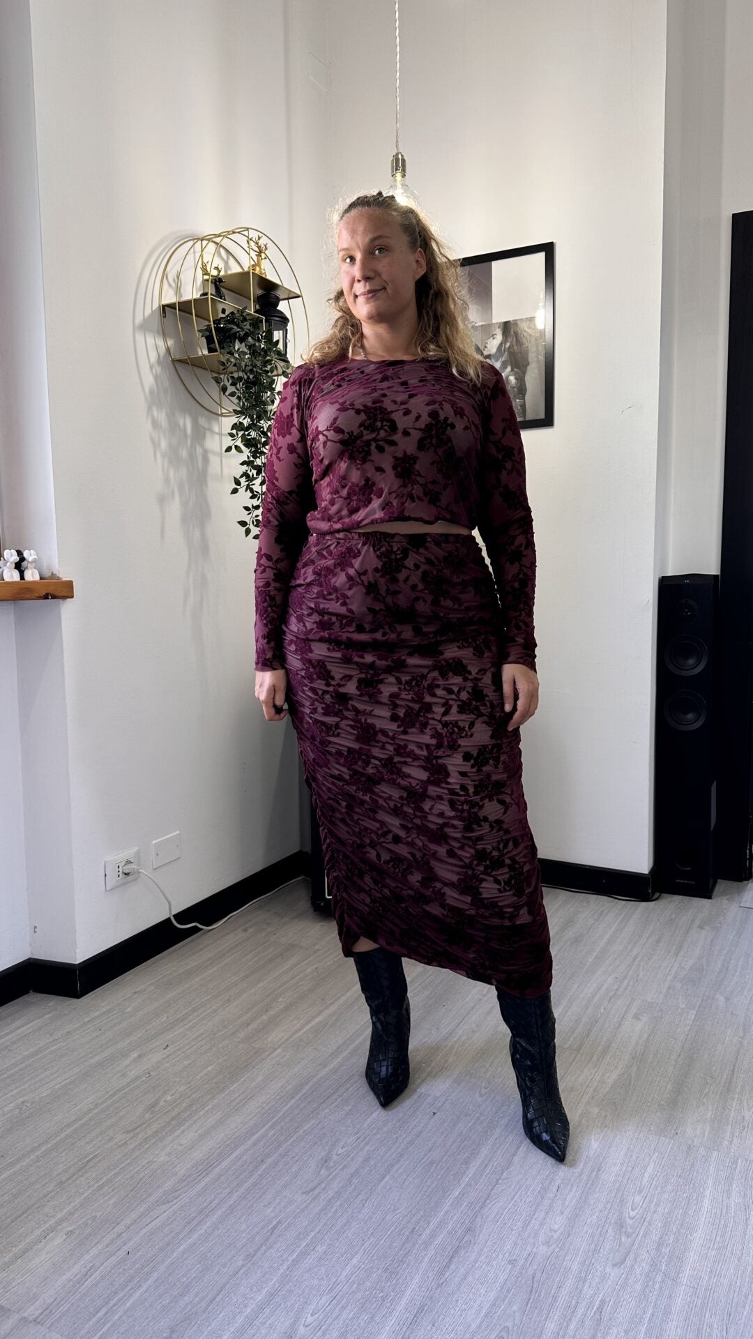 COORDINATO GLAM CON FIORI BORDEAUX