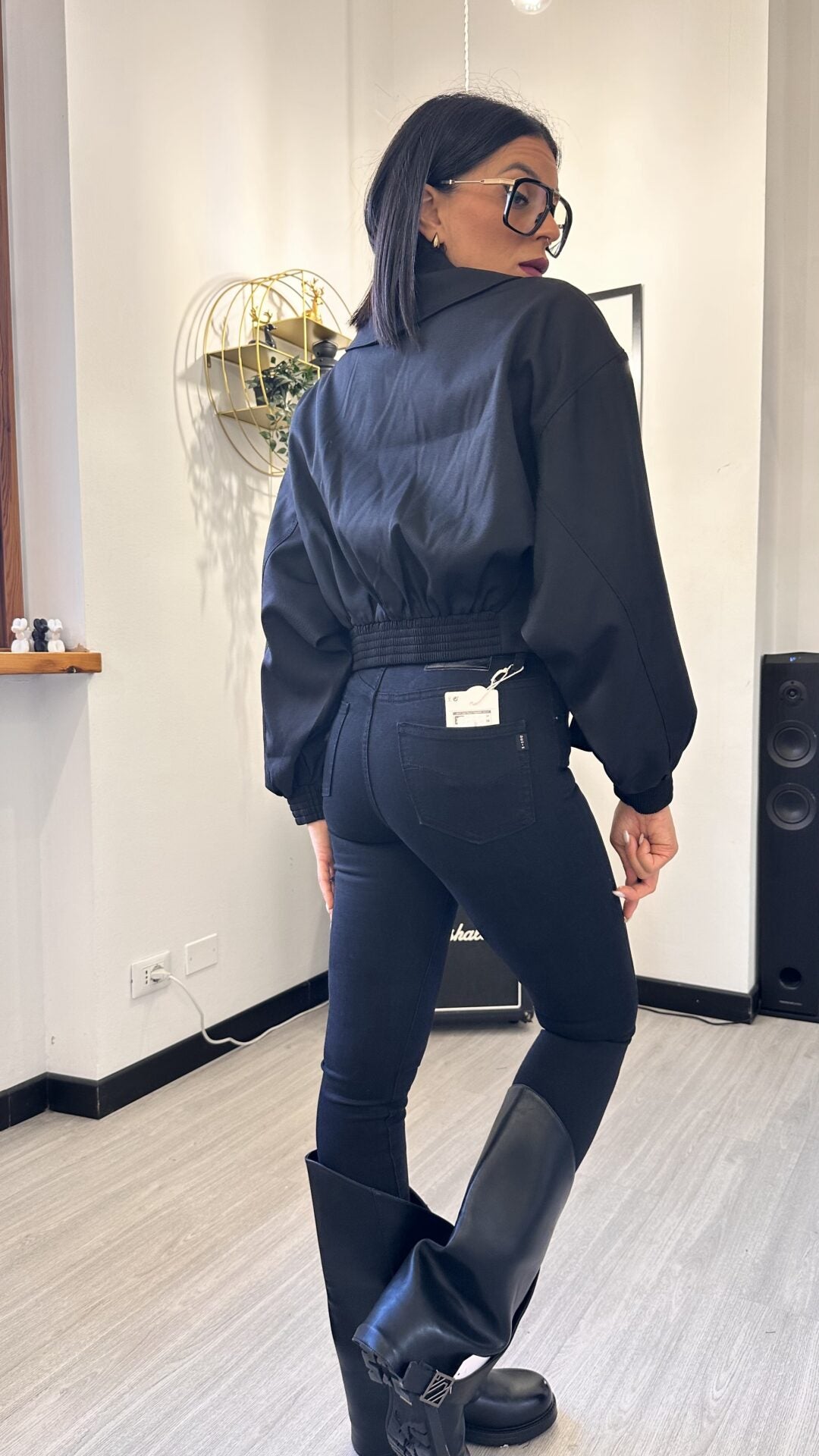 GIACCA CROP CHIUSURA CON CINTURA