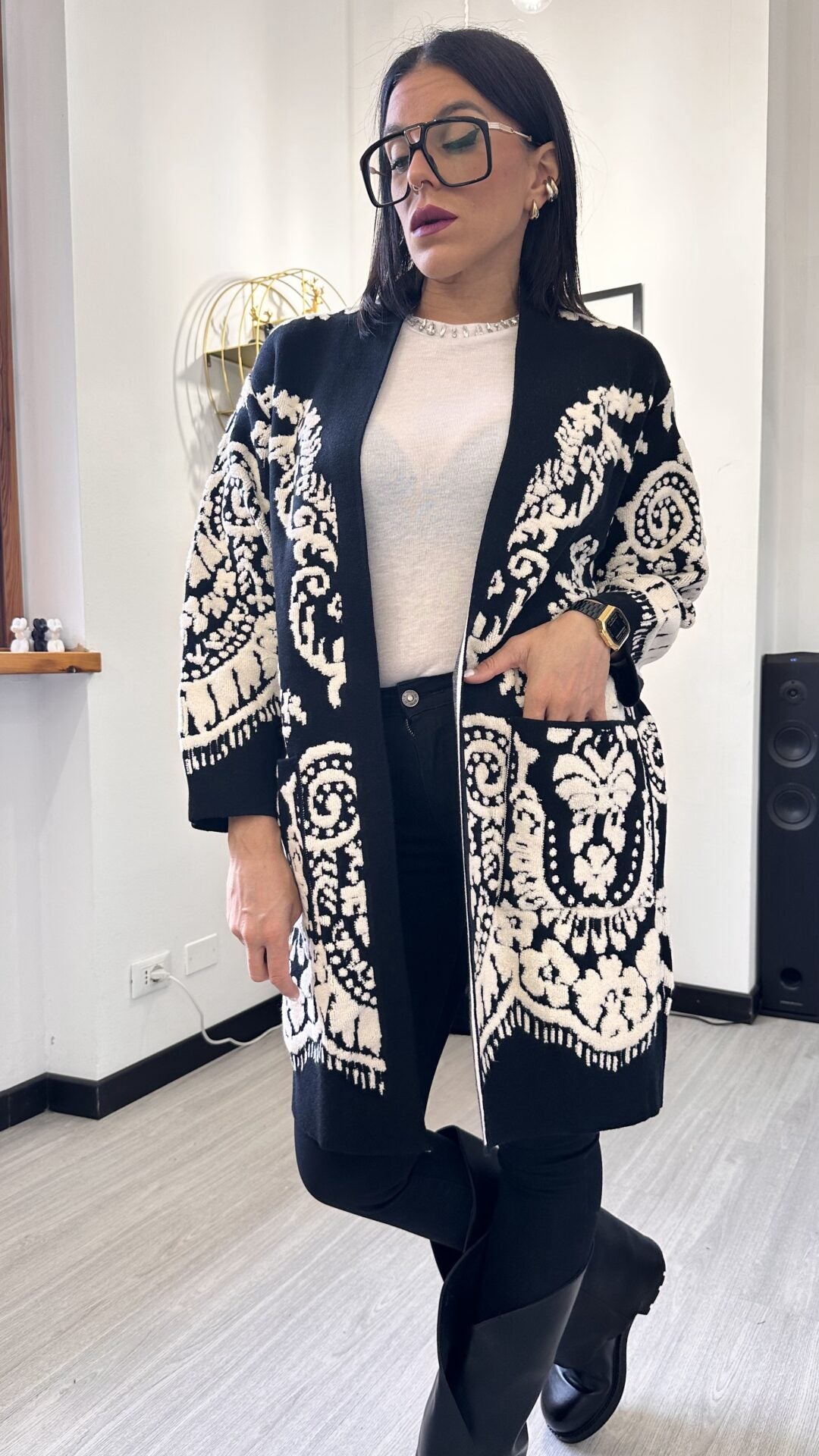 CARDIGAN CON RICAMI NERO
