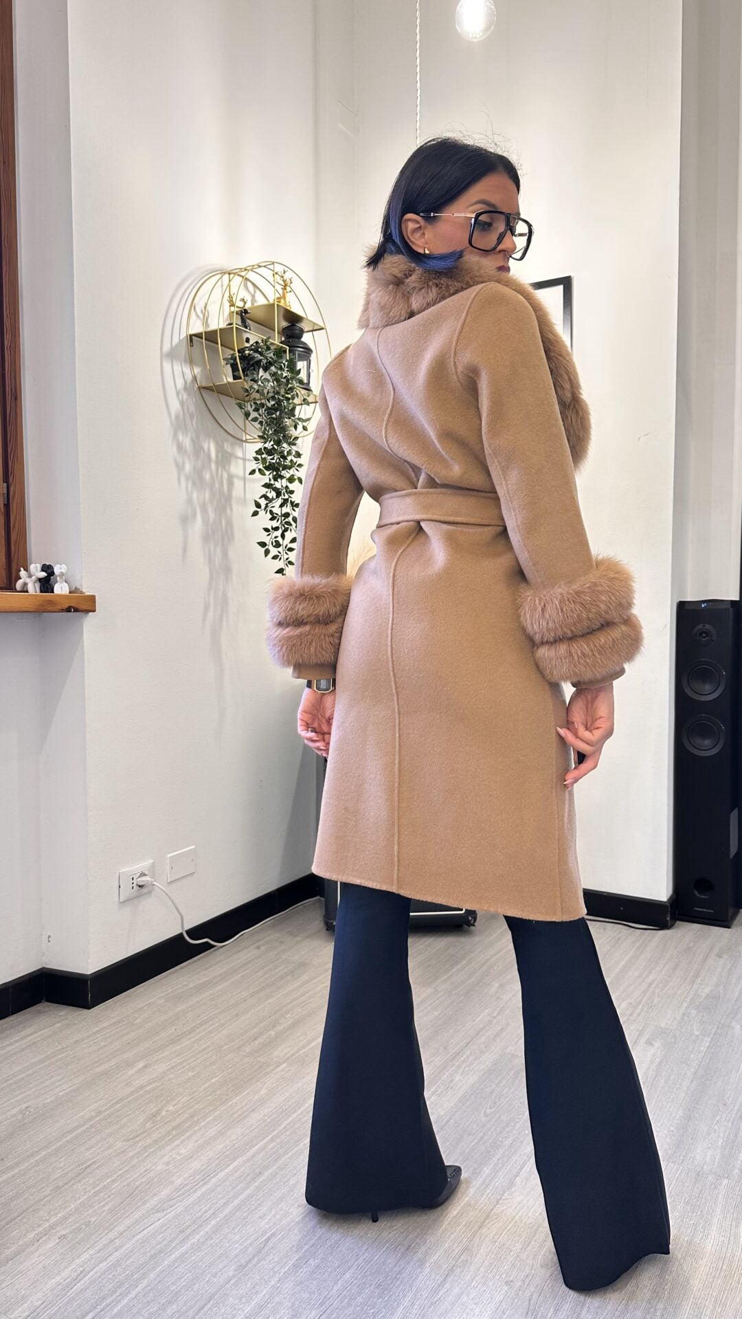 CAPPOTTINO CON PELO CAMMELLO