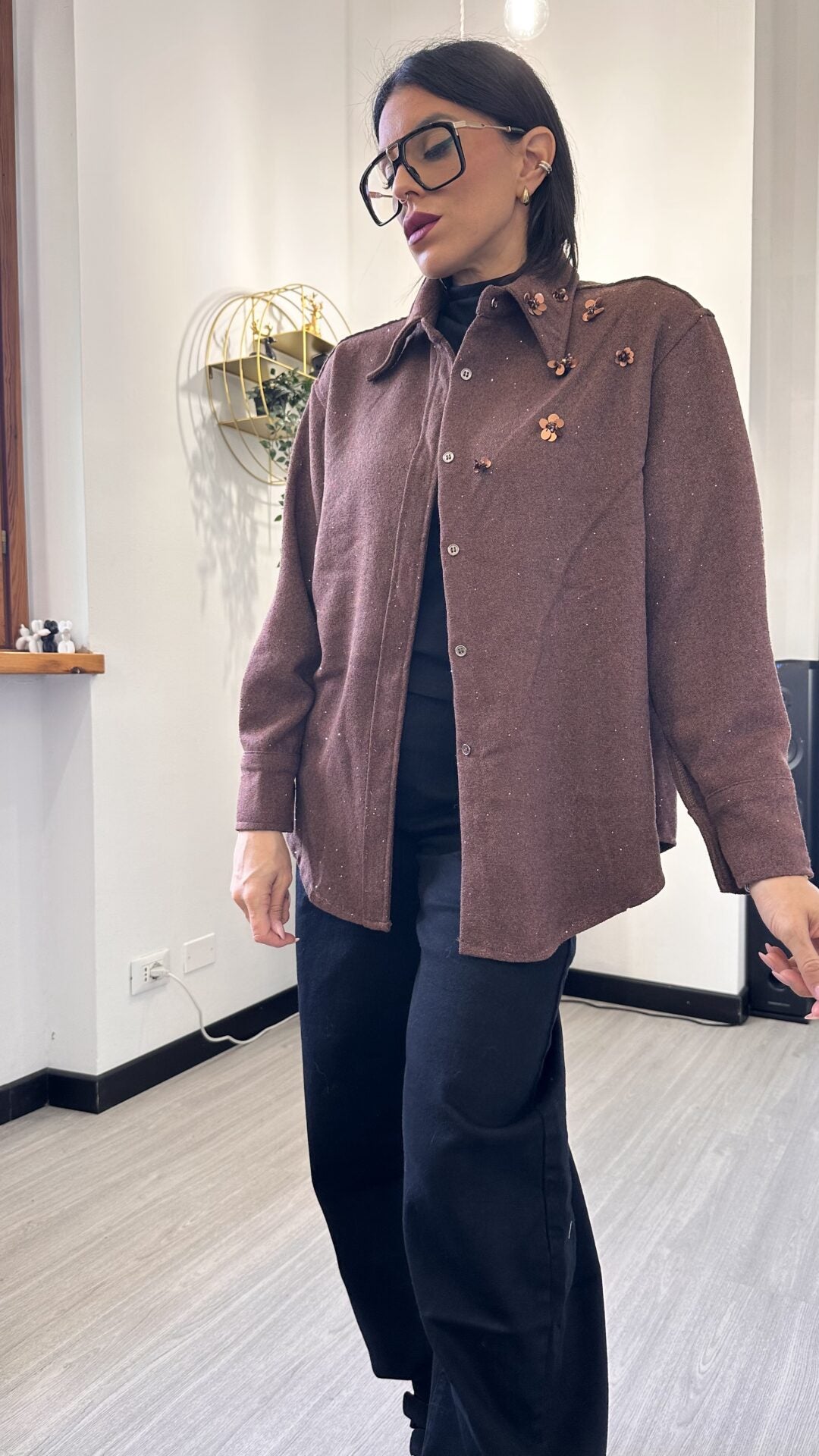 CAMICIA CON FIORELLINI MARRONE