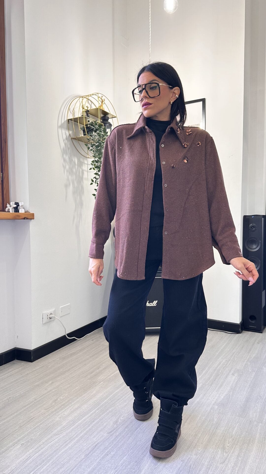 CAMICIA CON FIORELLINI MARRONE