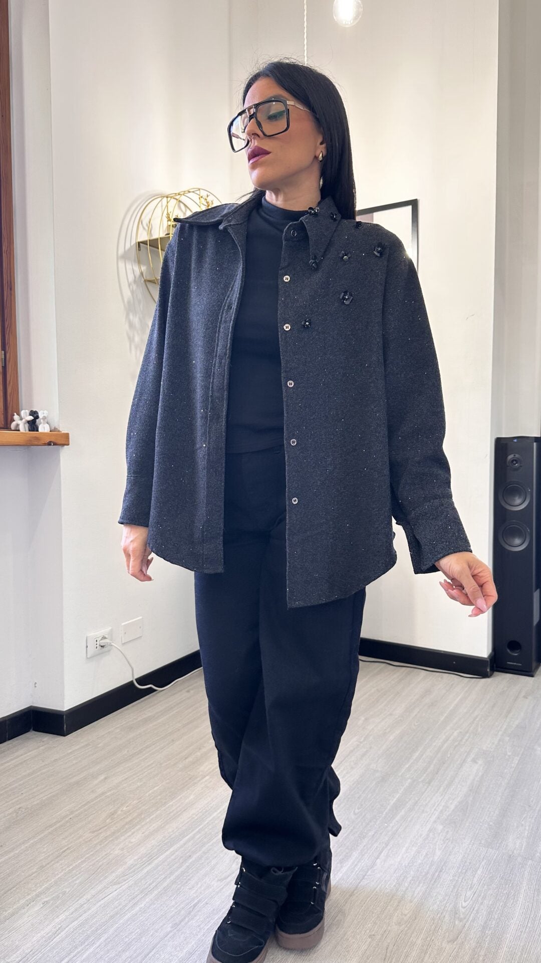 CAMICIA CON FIORELLINI GRIGIA