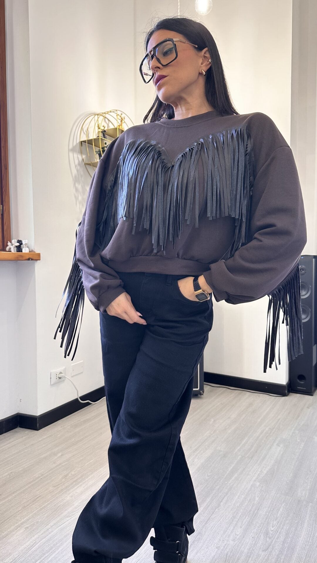 FELPA CON FRANGE IN ECOPELLE MARRONE