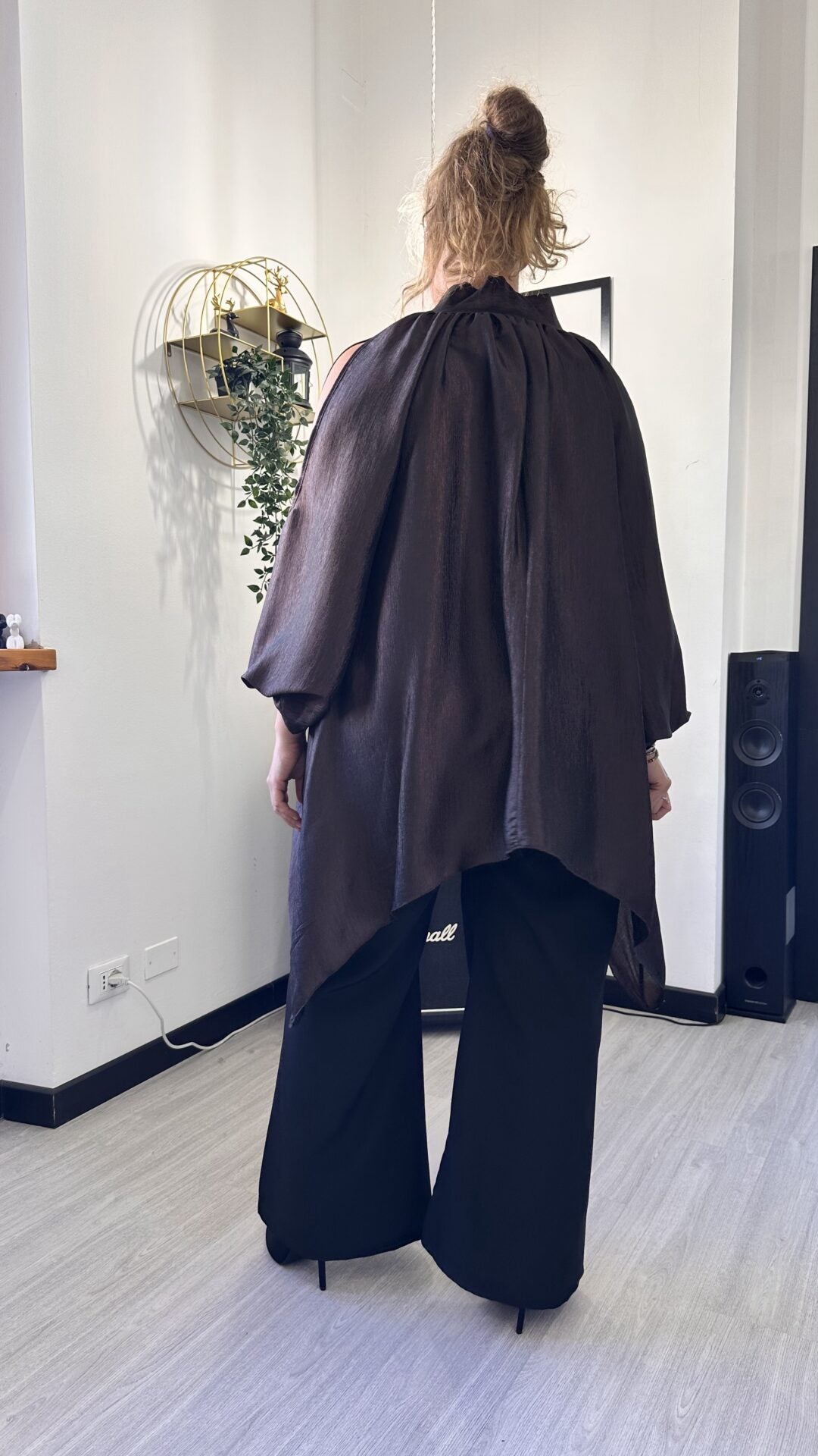 CAMICIONA CON FIOCCO SATIN MARRONE