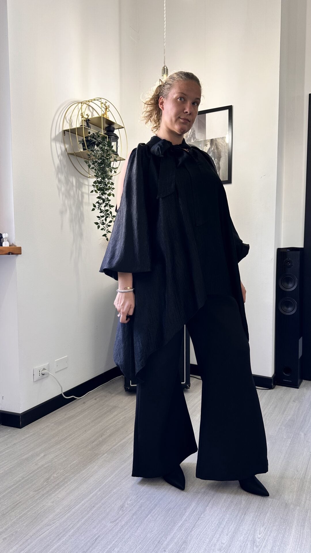 CAMICIONA CON FIOCCO SATIN NERA