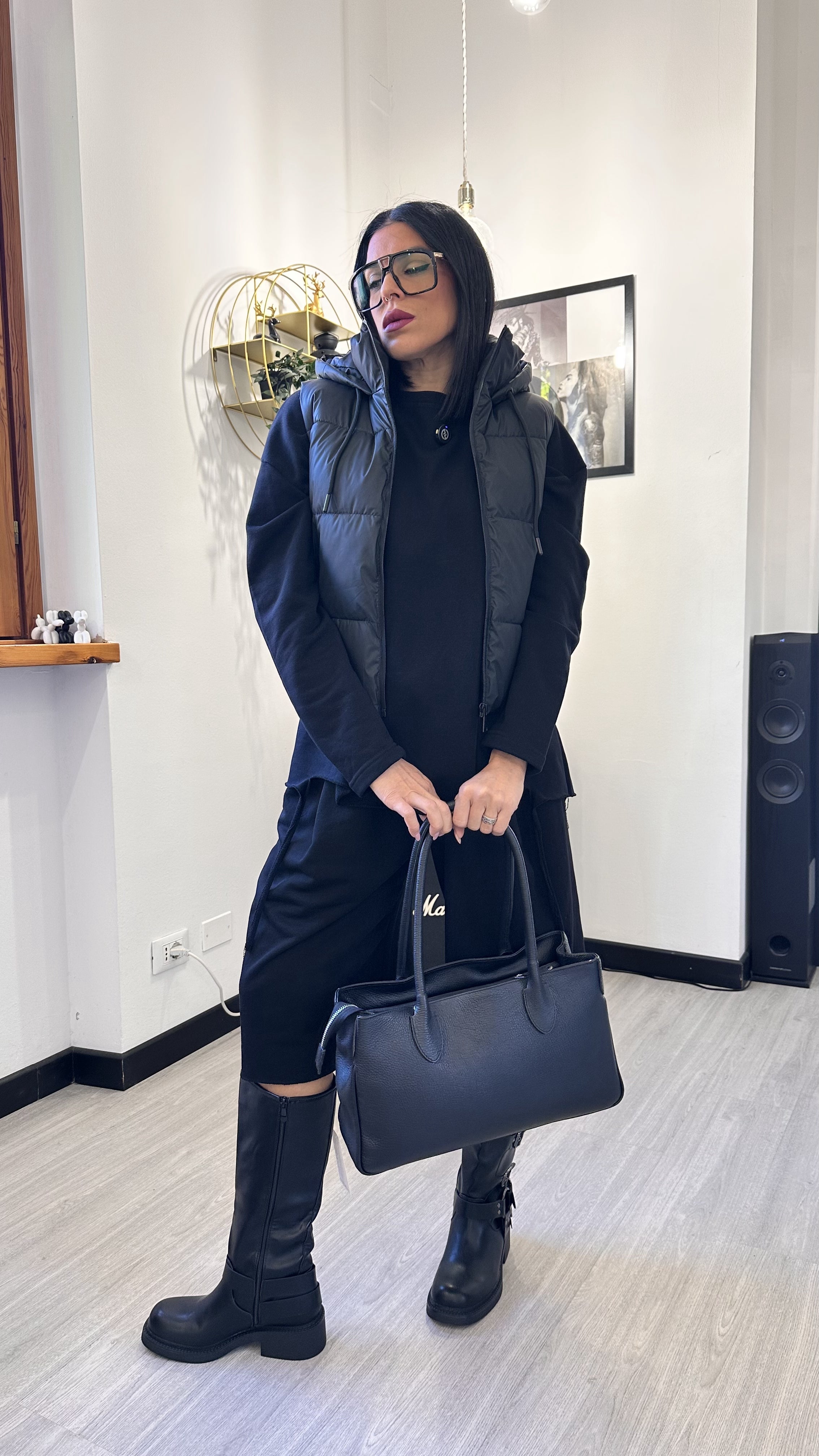 OUTFIT STREET PANTERONA TOTAL BLACK