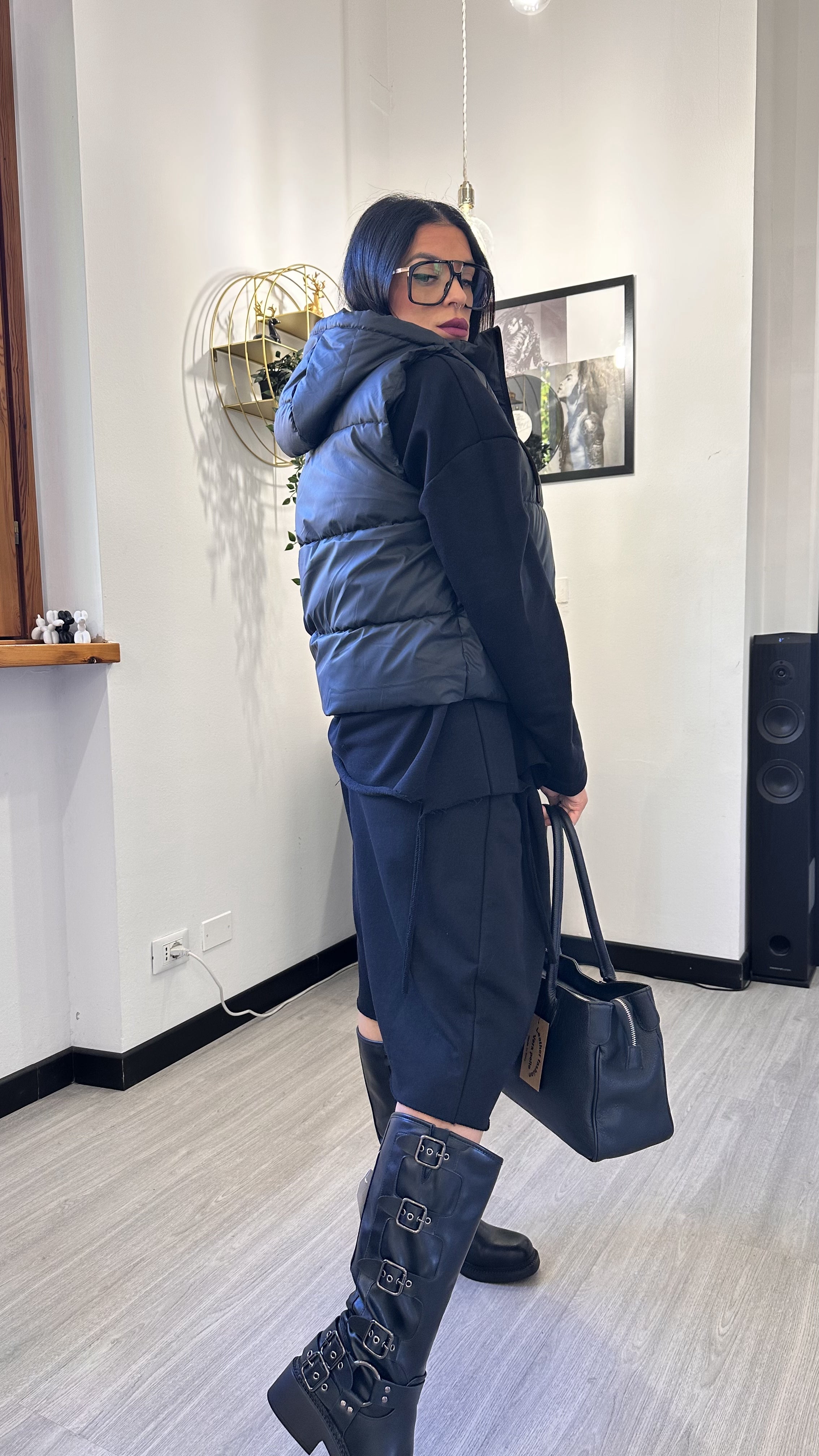 OUTFIT STREET PANTERONA TOTAL BLACK
