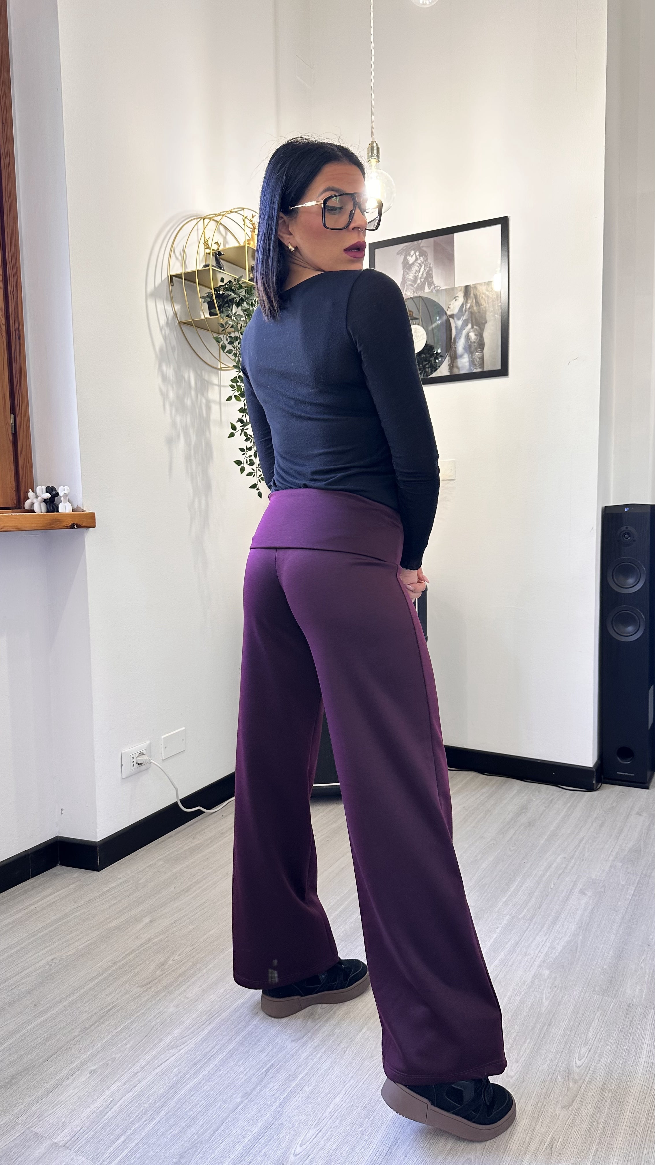 PANTALONE A PALAZZO CON RISVOLTO BORDEAUX