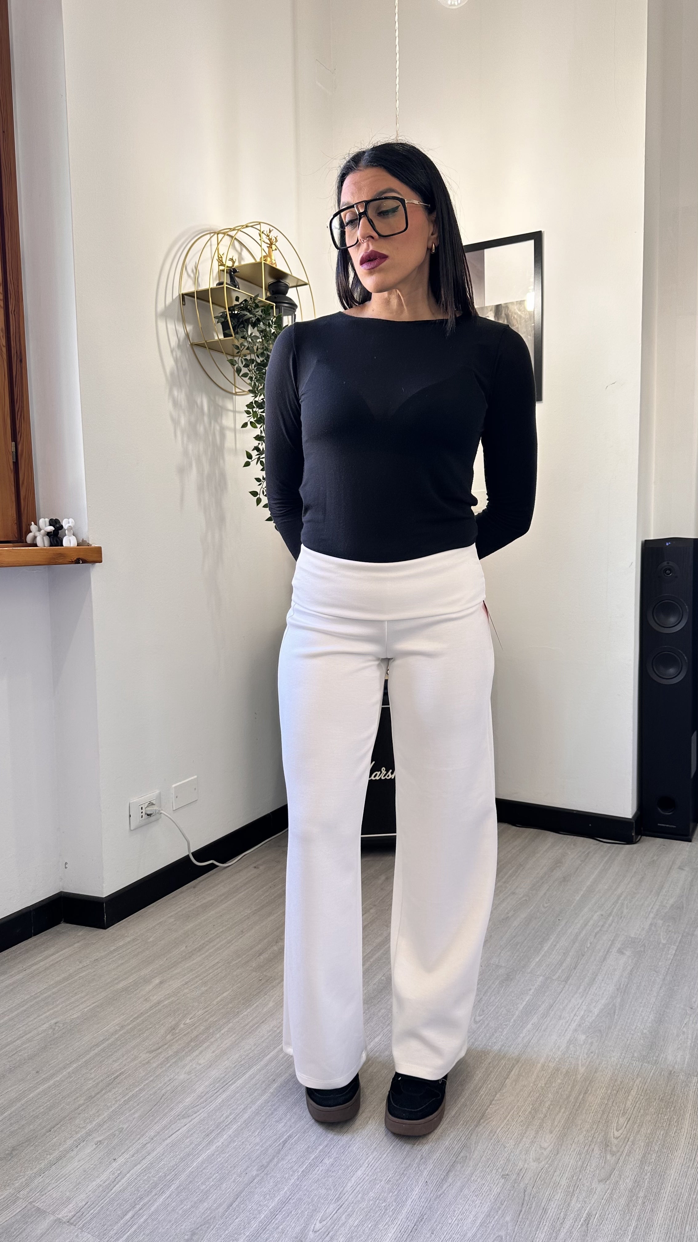 PANTALONE A PALAZZO CON RISVOLTO BIANCO