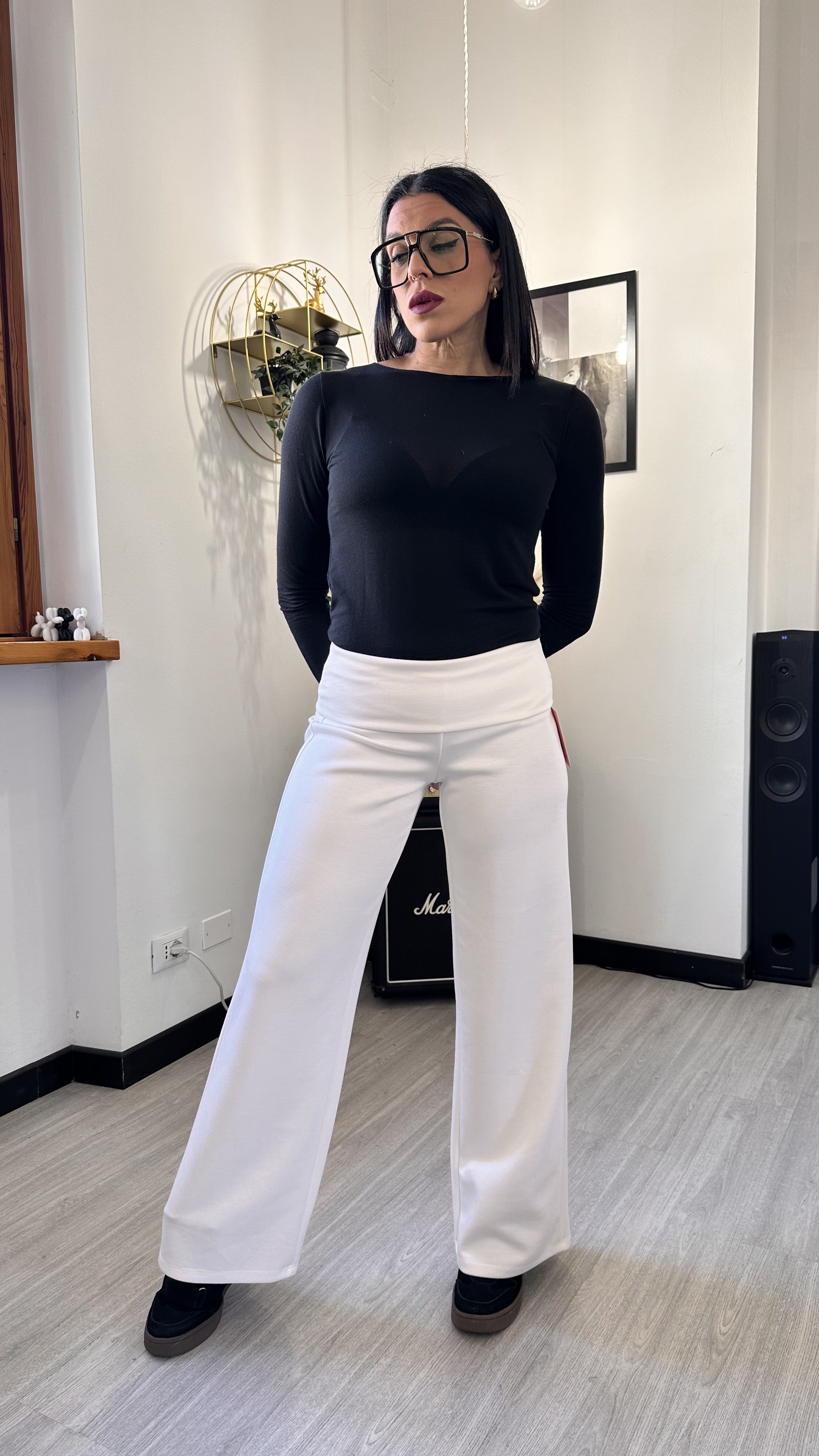 PANTALONE A PALAZZO CON RISVOLTO BIANCO