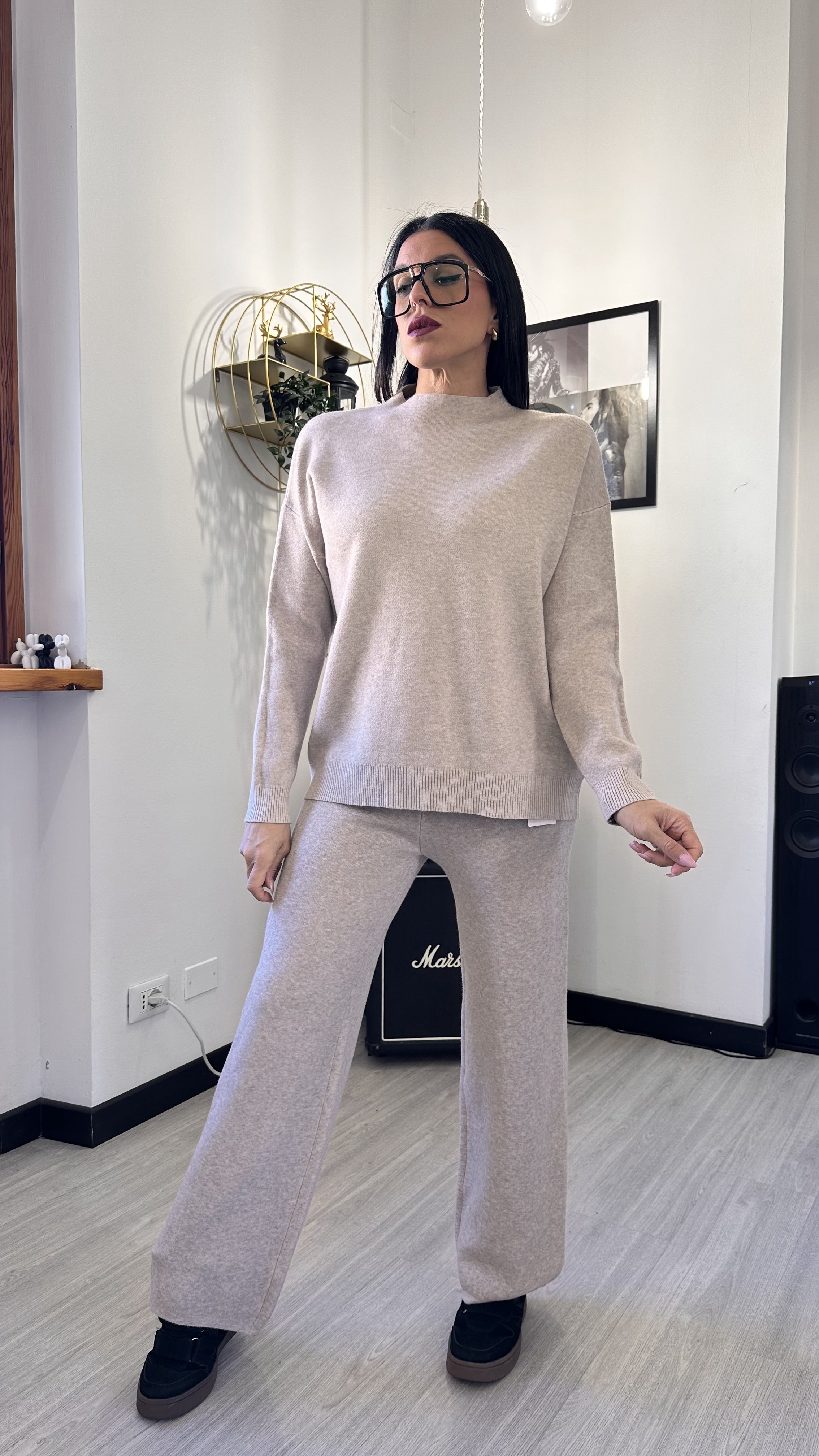 TUTA IN MAGLINA BEIGE