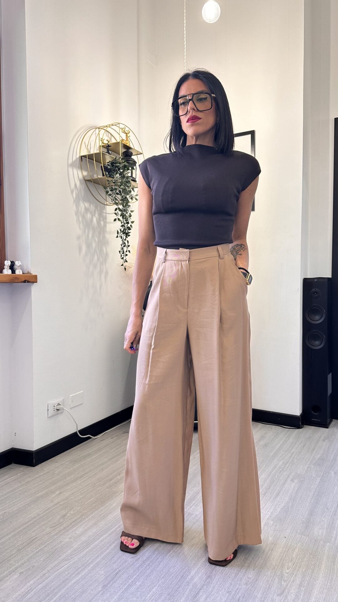 PANTALONE A PALAZZO CON PINCES (M)