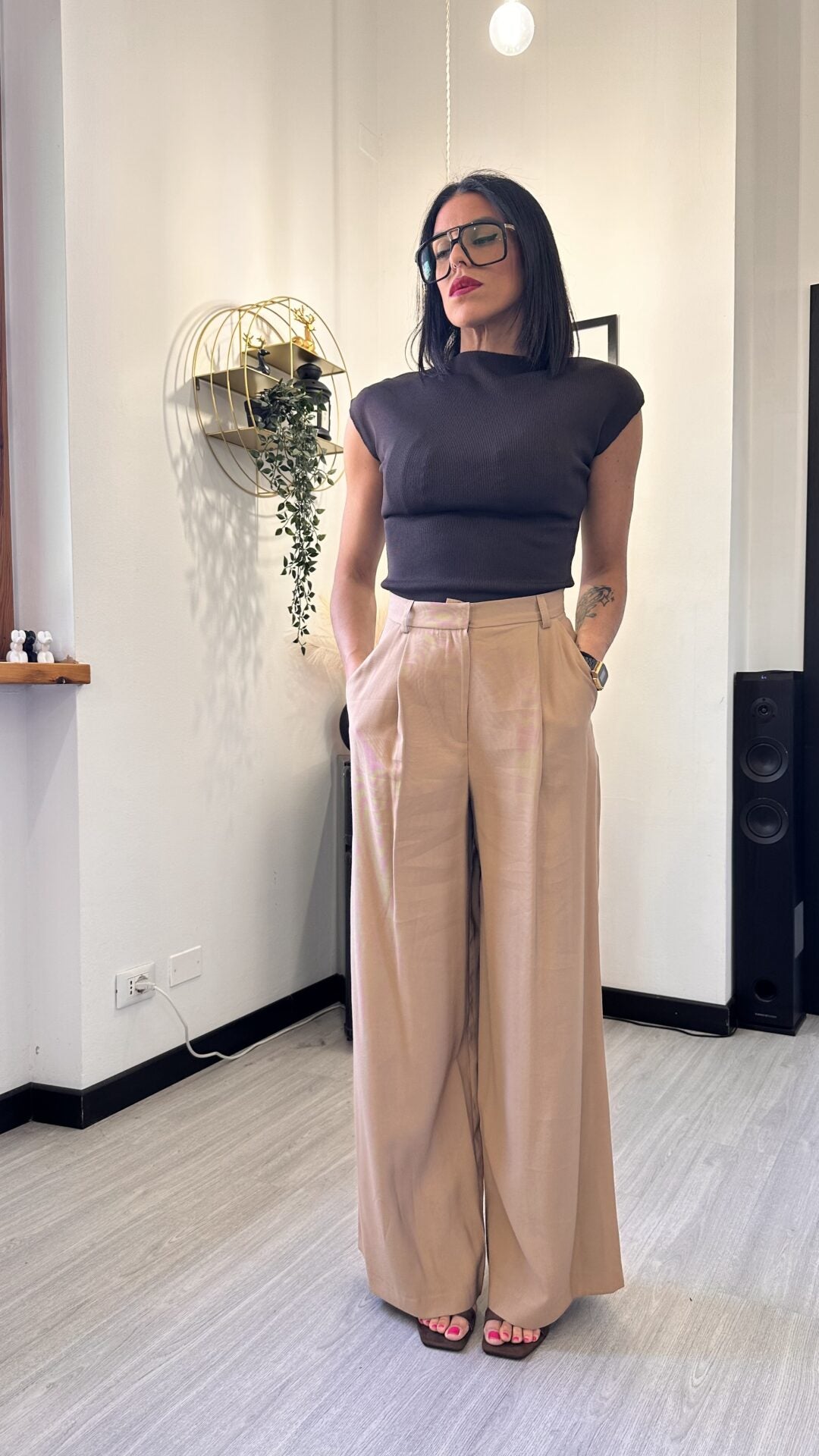 PANTALONE A PALAZZO CON PINCES (M)