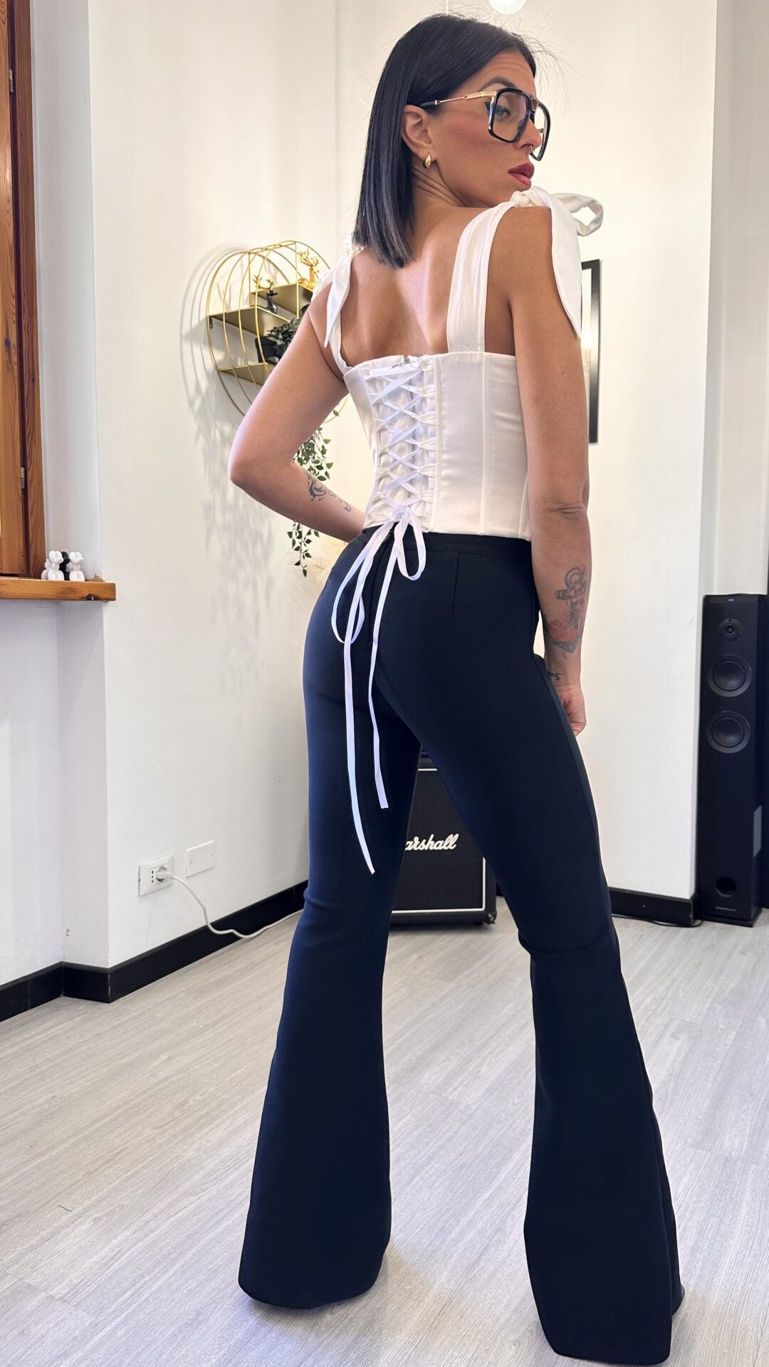 CORSETTO SATIN CON FIOCCO BIANCO