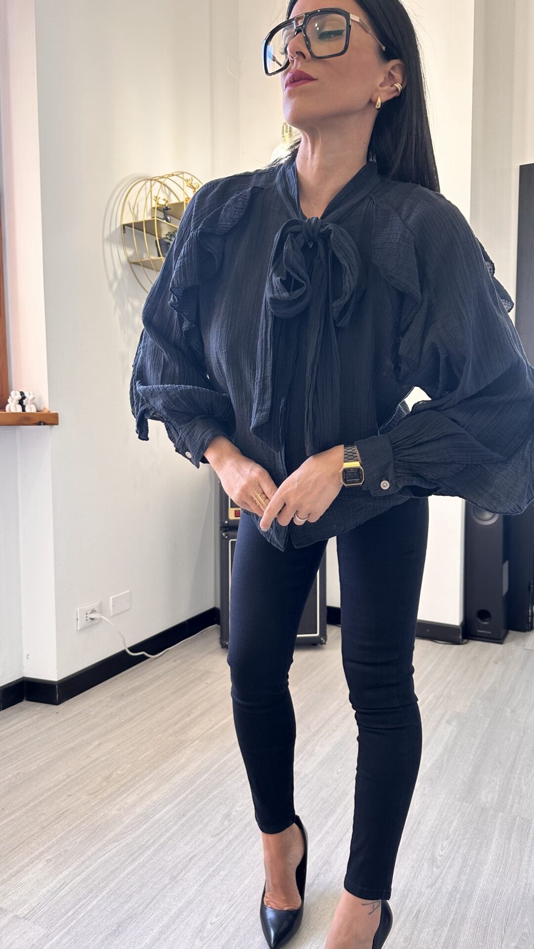 CAMICIA VOLANT E FIOCCO NERA
