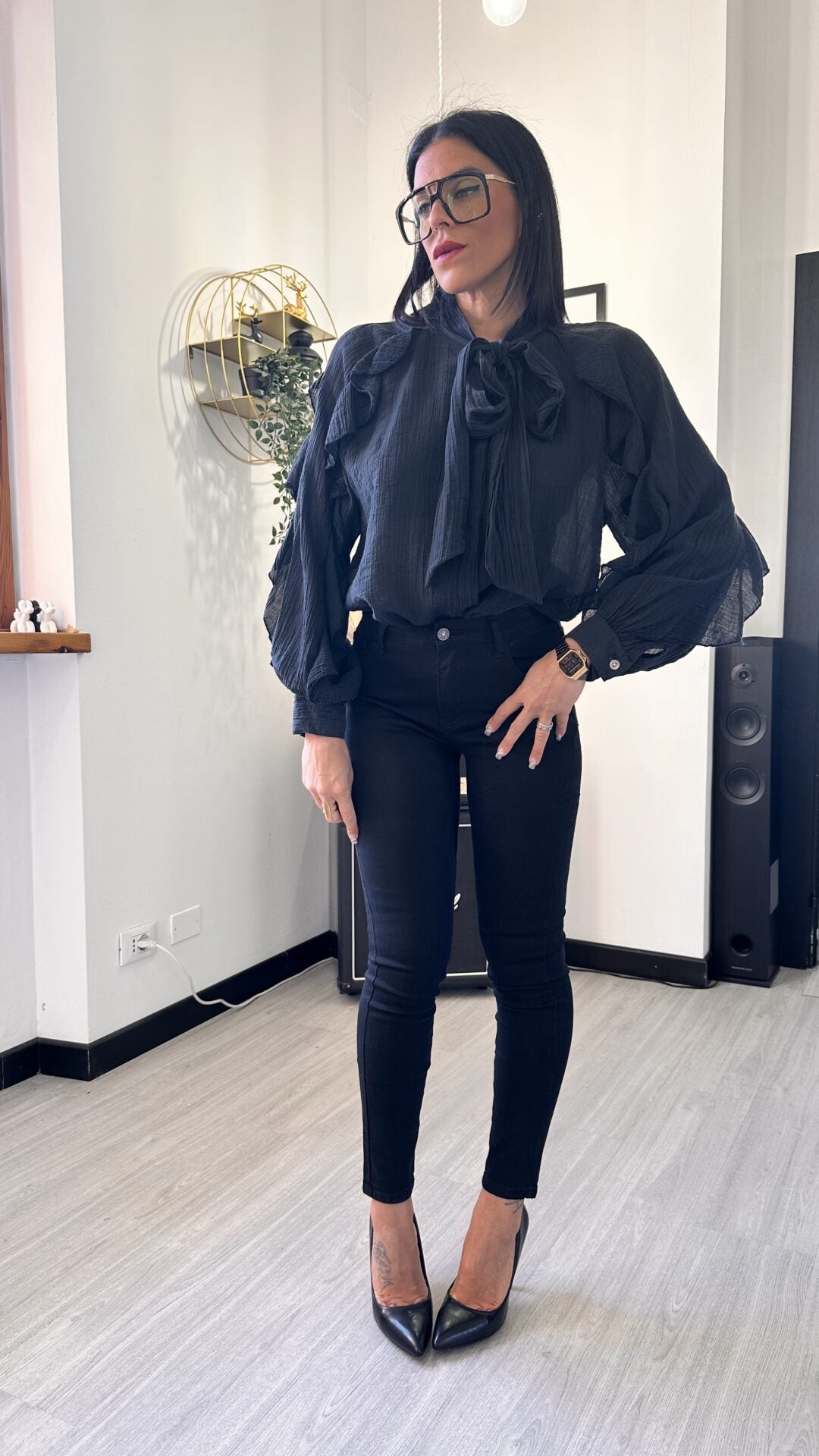 CAMICIA VOLANT E FIOCCO NERA
