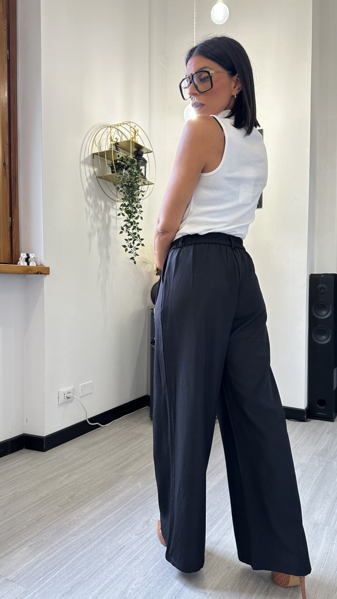 PANTALONE A PALAZZO NERO CON ELASTICO