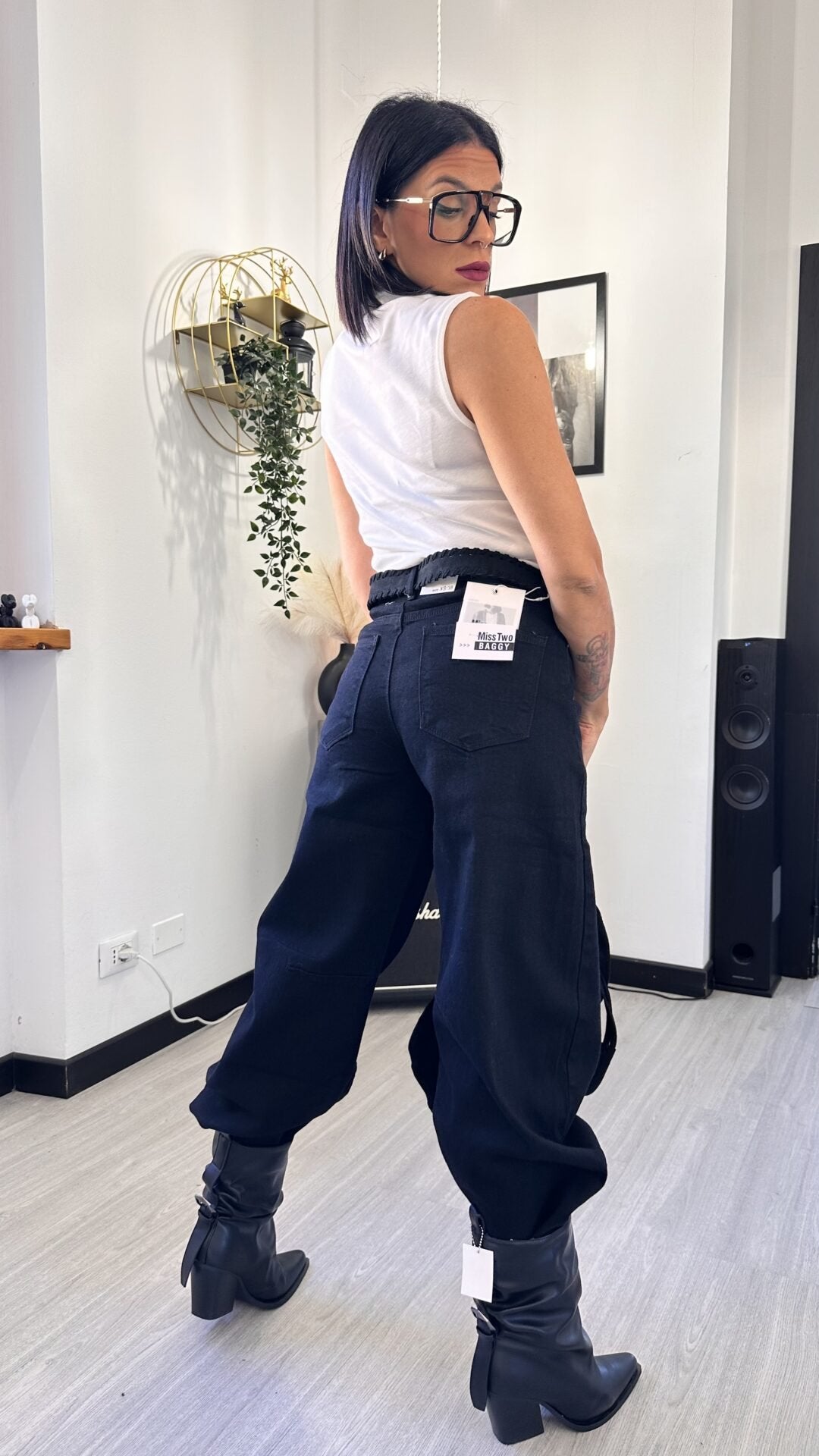 OUTFIT DELLA MADONNA