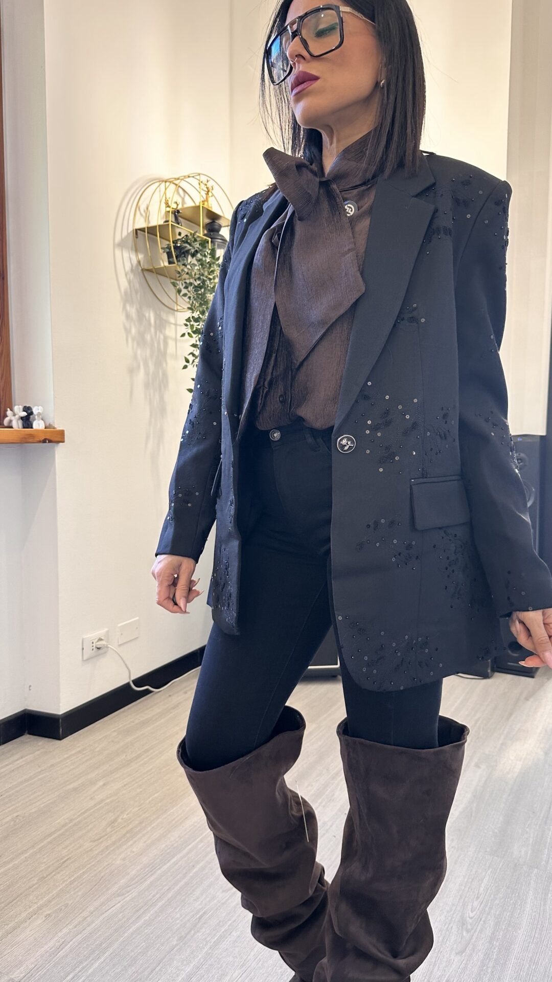 OUTFIT LA PANTERONA AZIENDALE